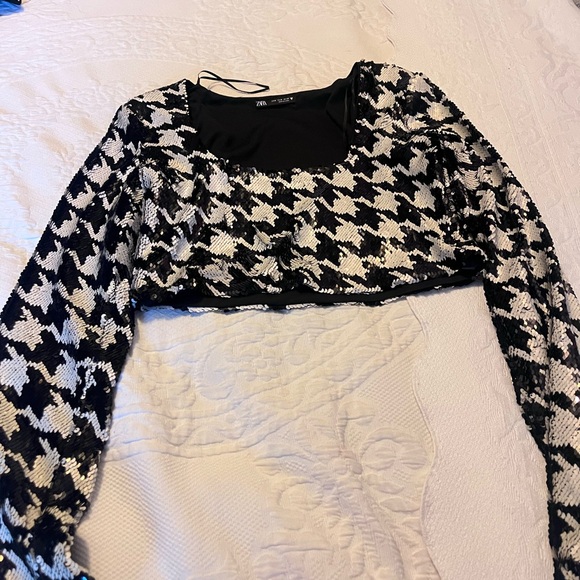 Zara Monochrome Houndstooth Blouse - Picture 1 of 6